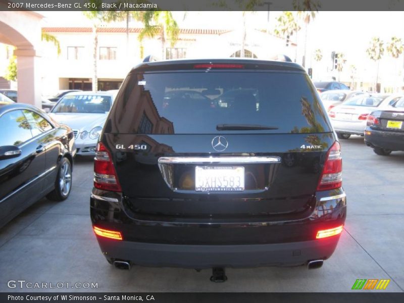 Black / Macadamia 2007 Mercedes-Benz GL 450