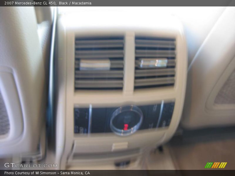 Black / Macadamia 2007 Mercedes-Benz GL 450