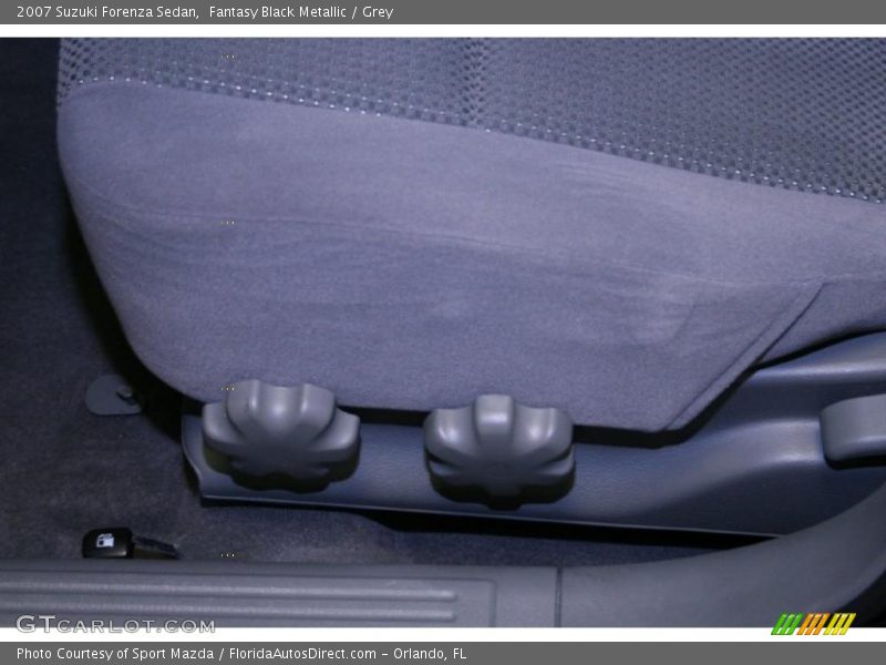 Fantasy Black Metallic / Grey 2007 Suzuki Forenza Sedan