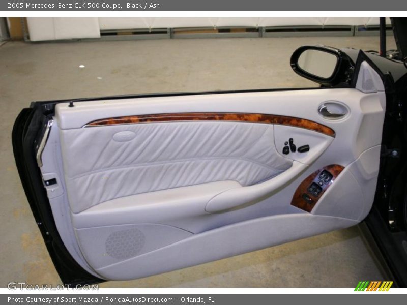 Black / Ash 2005 Mercedes-Benz CLK 500 Coupe