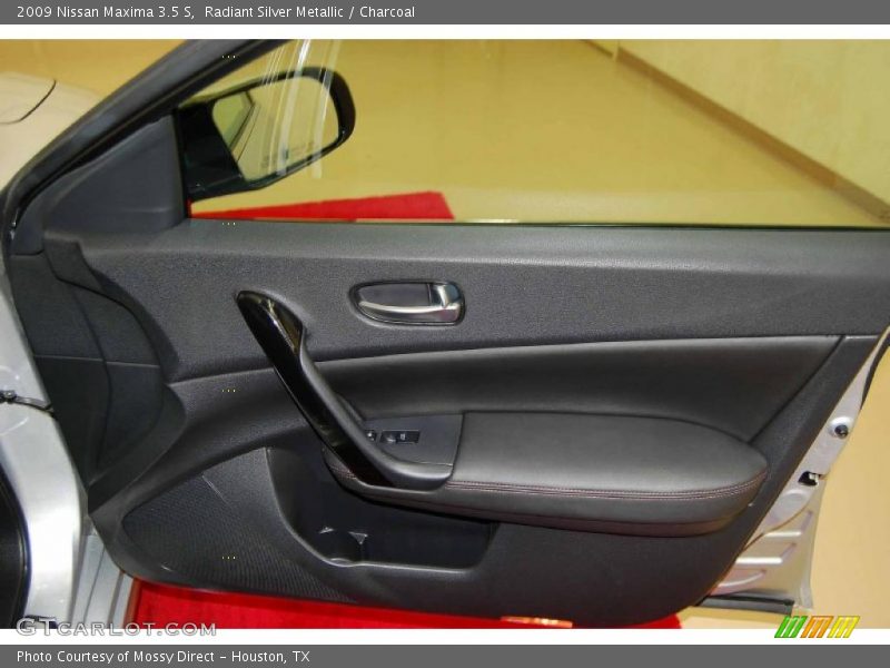 Radiant Silver Metallic / Charcoal 2009 Nissan Maxima 3.5 S