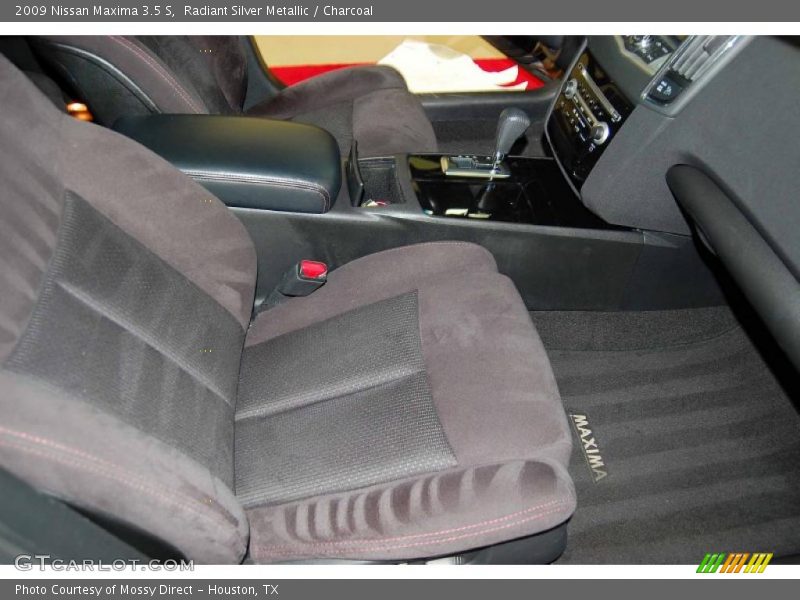 Radiant Silver Metallic / Charcoal 2009 Nissan Maxima 3.5 S
