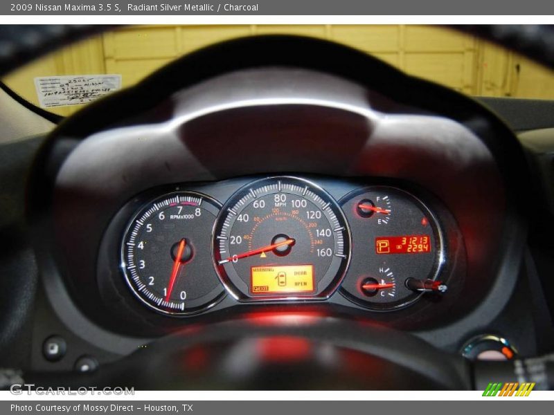Radiant Silver Metallic / Charcoal 2009 Nissan Maxima 3.5 S
