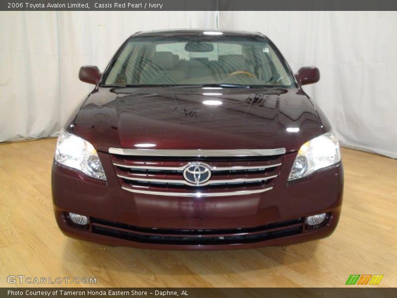 Cassis Red Pearl / Ivory 2006 Toyota Avalon Limited