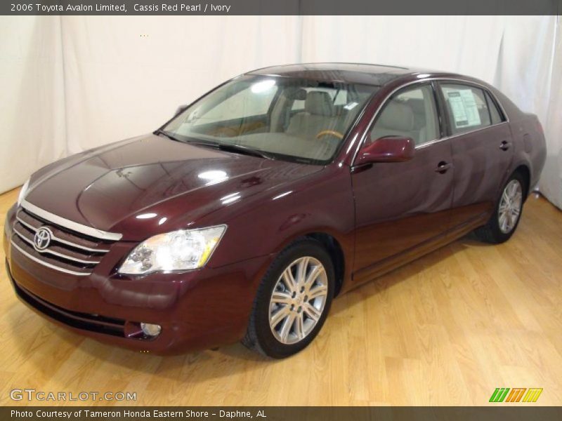 Cassis Red Pearl / Ivory 2006 Toyota Avalon Limited