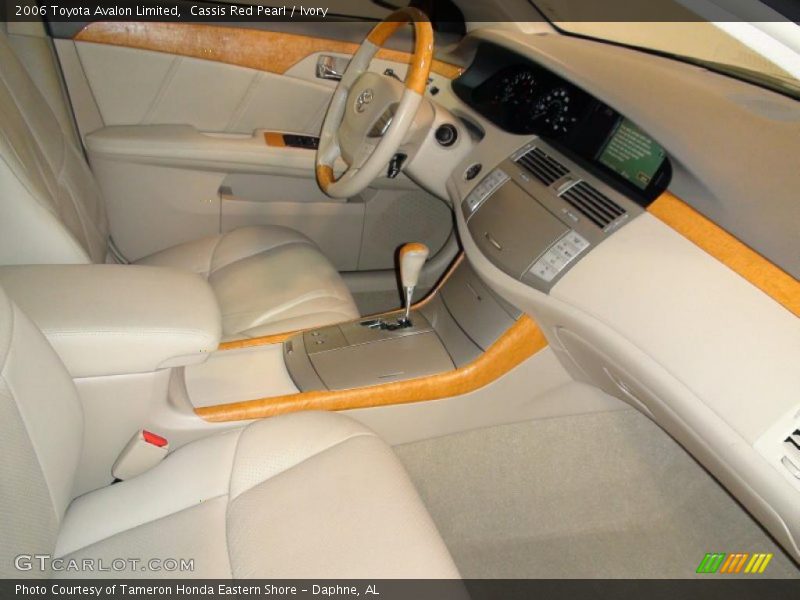 Cassis Red Pearl / Ivory 2006 Toyota Avalon Limited