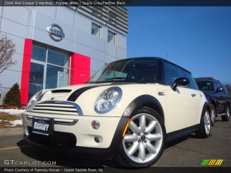 Pepper White / Space Gray/Panther Black 2006 Mini Cooper S Hardtop