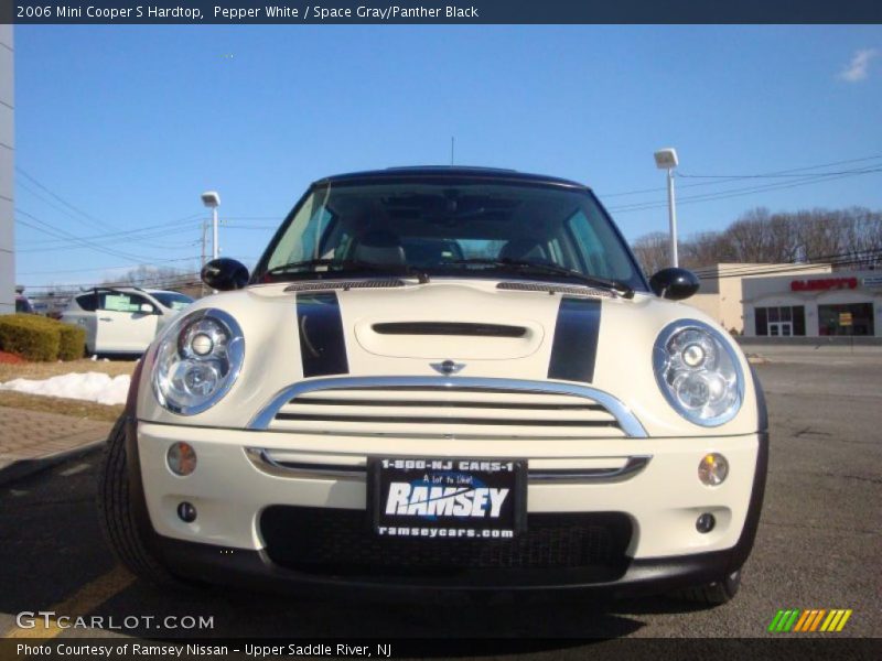 Pepper White / Space Gray/Panther Black 2006 Mini Cooper S Hardtop