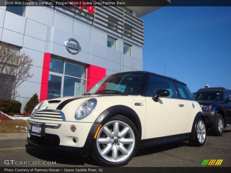 Pepper White / Space Gray/Panther Black 2006 Mini Cooper S Hardtop