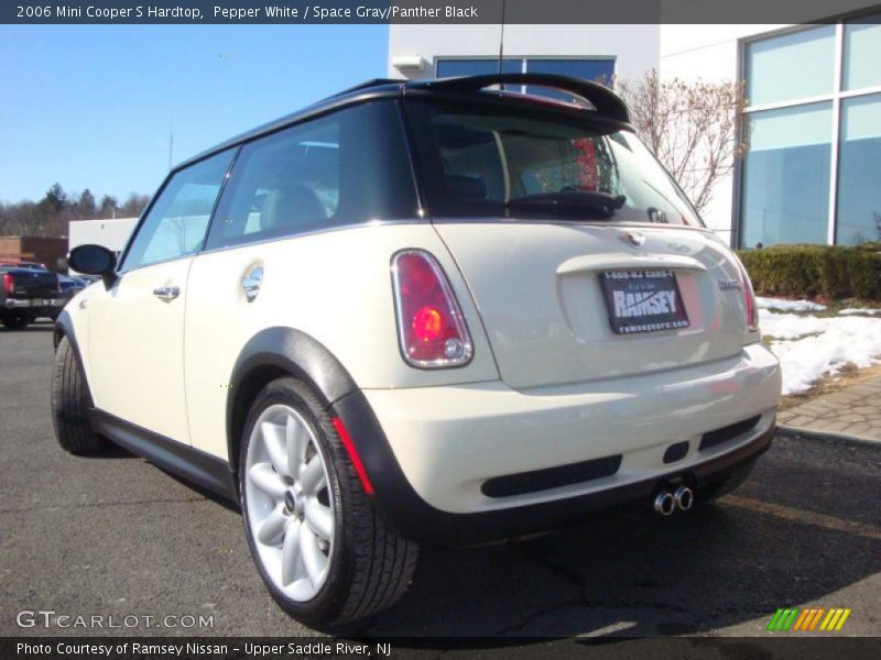 Pepper White / Space Gray/Panther Black 2006 Mini Cooper S Hardtop