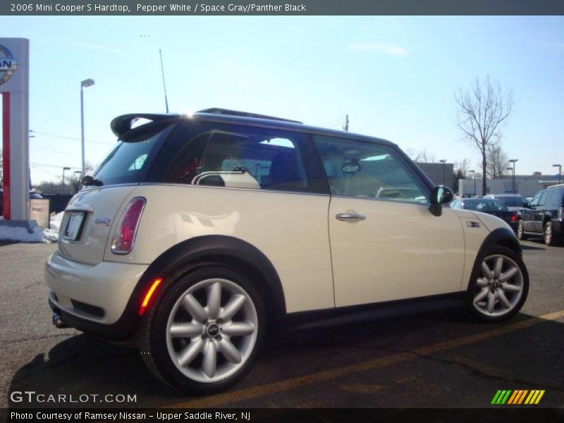 Pepper White / Space Gray/Panther Black 2006 Mini Cooper S Hardtop