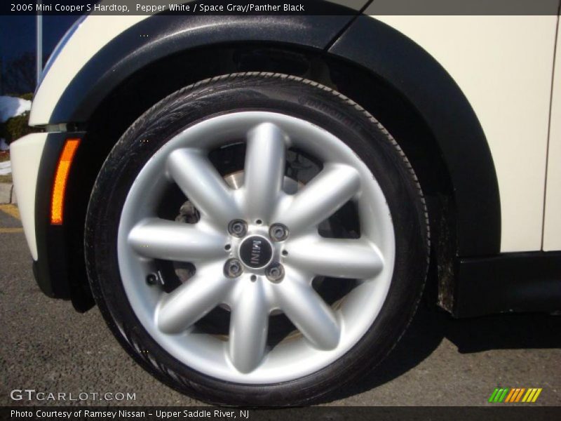 Pepper White / Space Gray/Panther Black 2006 Mini Cooper S Hardtop