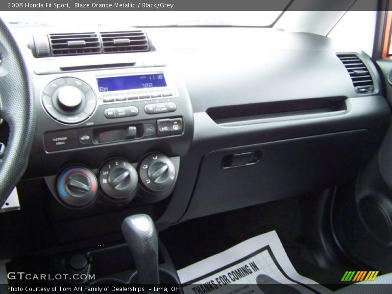 Blaze Orange Metallic / Black/Grey 2008 Honda Fit Sport