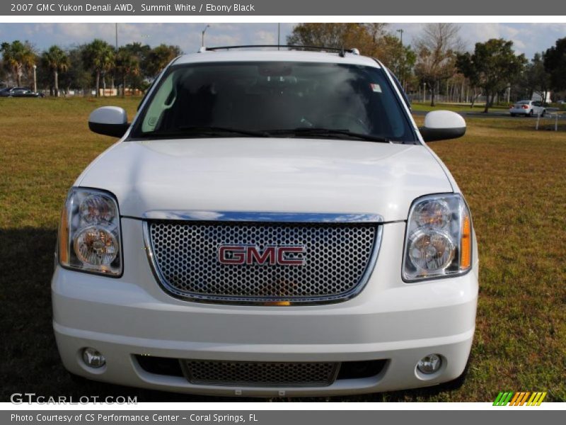 Summit White / Ebony Black 2007 GMC Yukon Denali AWD