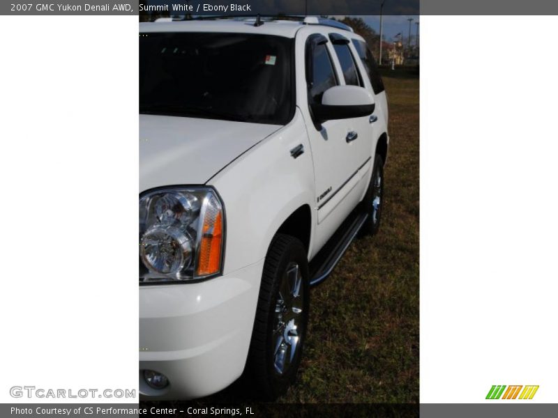 Summit White / Ebony Black 2007 GMC Yukon Denali AWD