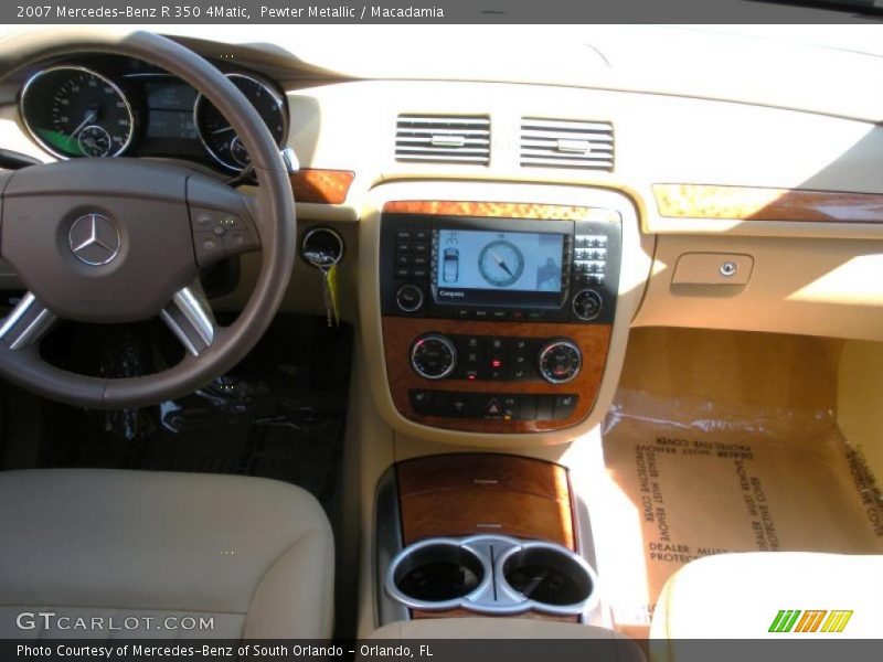 Pewter Metallic / Macadamia 2007 Mercedes-Benz R 350 4Matic