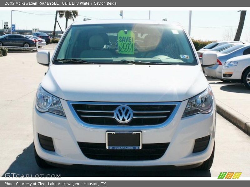 Calla Lilly White / Ceylon Beige 2009 Volkswagen Routan SEL