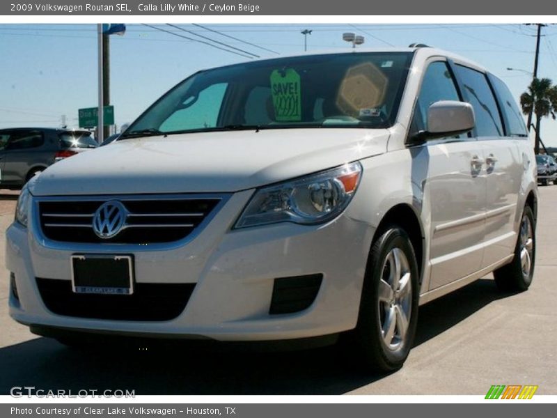 Calla Lilly White / Ceylon Beige 2009 Volkswagen Routan SEL