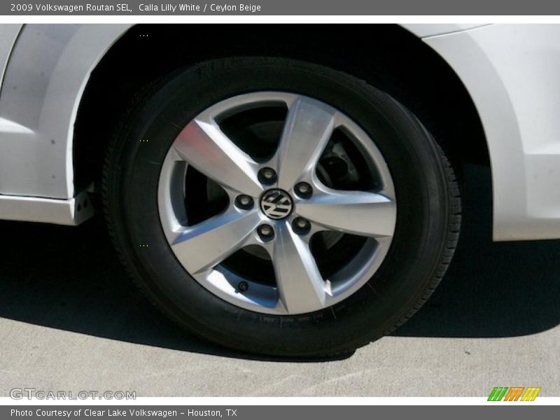 Calla Lilly White / Ceylon Beige 2009 Volkswagen Routan SEL