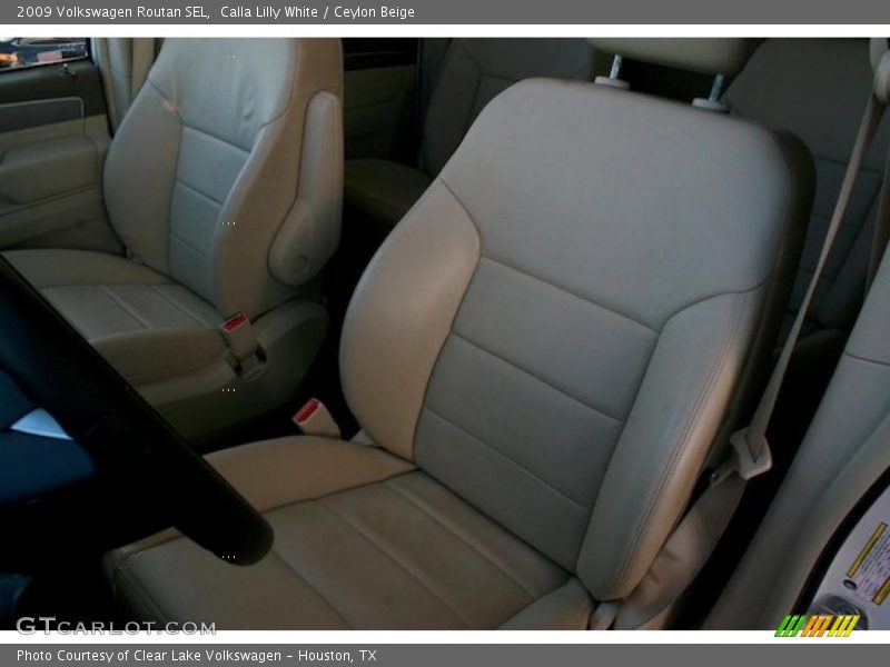 Calla Lilly White / Ceylon Beige 2009 Volkswagen Routan SEL