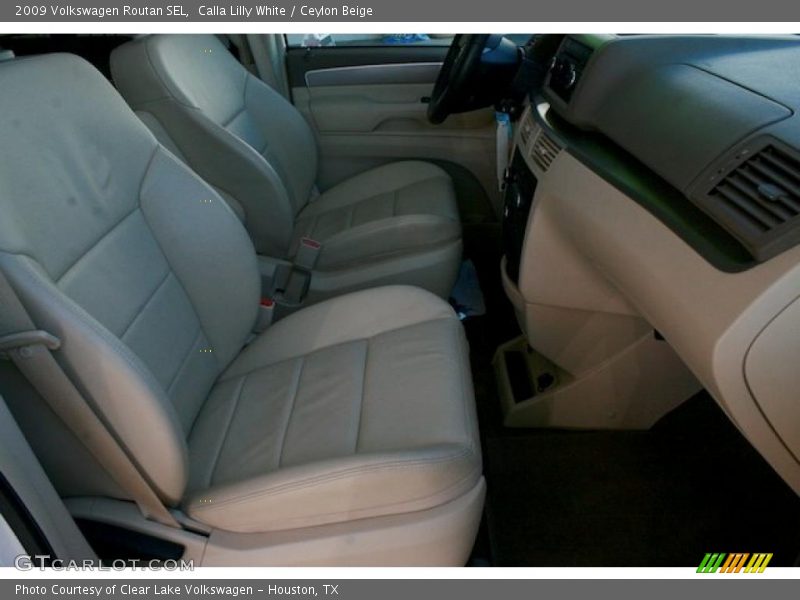 Calla Lilly White / Ceylon Beige 2009 Volkswagen Routan SEL