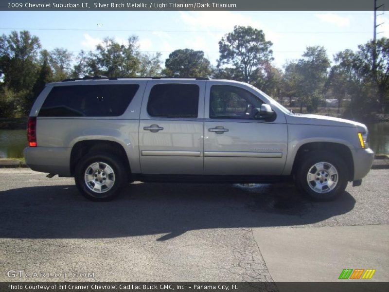 Silver Birch Metallic / Light Titanium/Dark Titanium 2009 Chevrolet Suburban LT