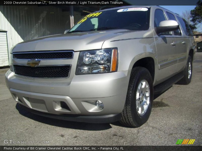 Silver Birch Metallic / Light Titanium/Dark Titanium 2009 Chevrolet Suburban LT