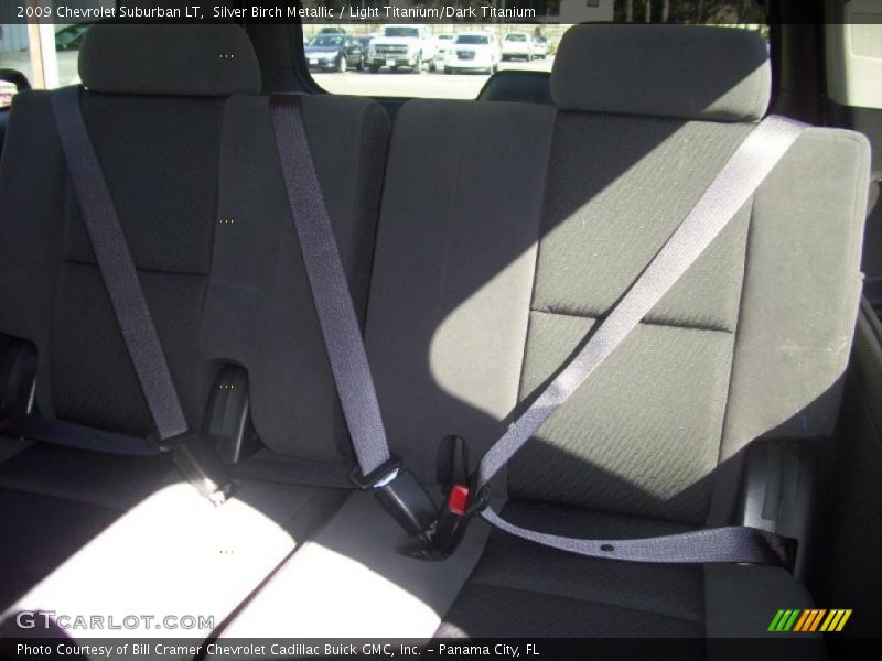 Silver Birch Metallic / Light Titanium/Dark Titanium 2009 Chevrolet Suburban LT