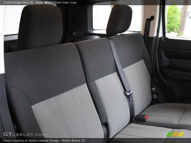 Stone White / Dark Slate Gray 2009 Dodge Nitro SE