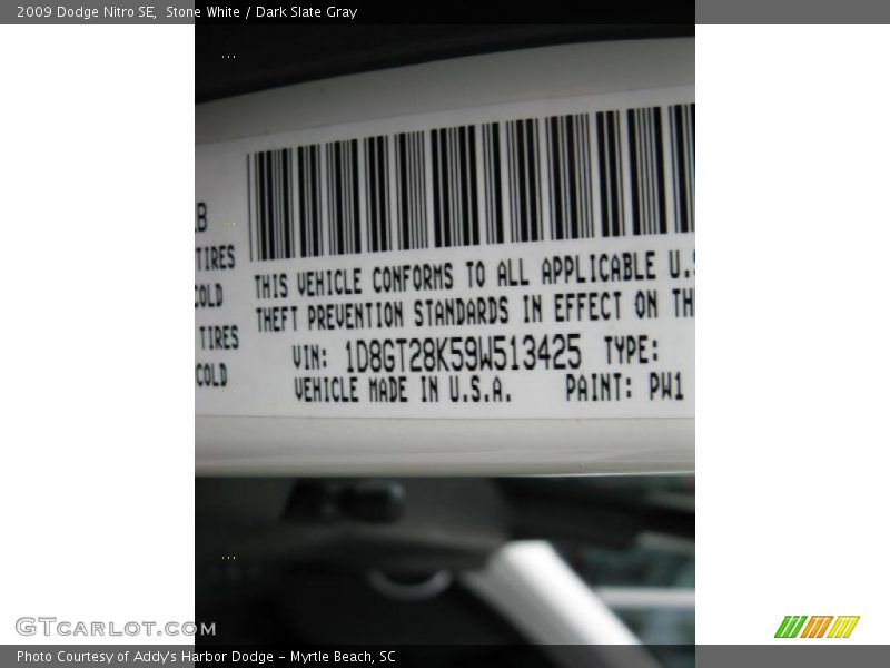 Stone White / Dark Slate Gray 2009 Dodge Nitro SE