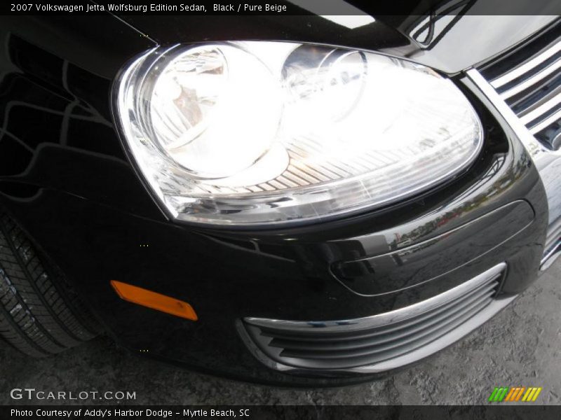 Black / Pure Beige 2007 Volkswagen Jetta Wolfsburg Edition Sedan