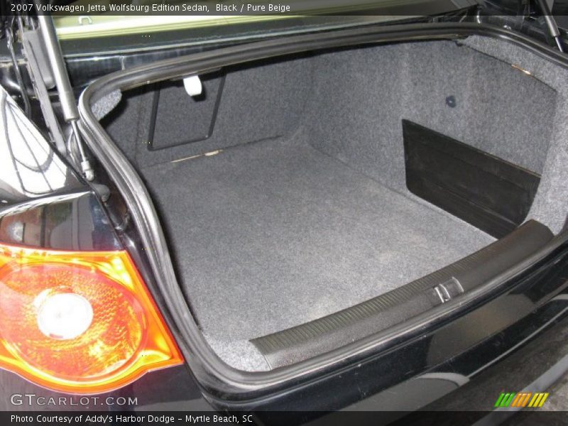 Black / Pure Beige 2007 Volkswagen Jetta Wolfsburg Edition Sedan
