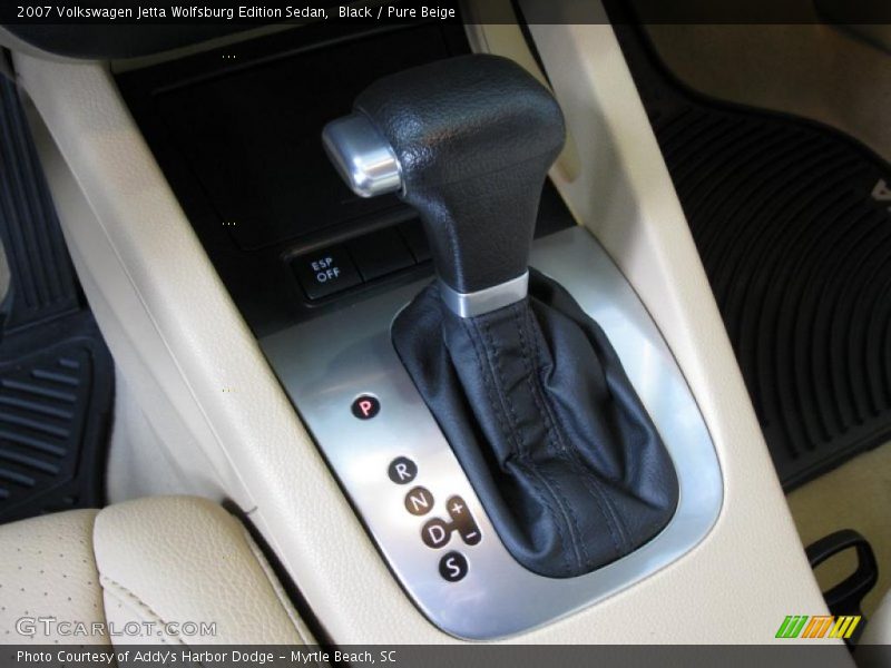 Black / Pure Beige 2007 Volkswagen Jetta Wolfsburg Edition Sedan