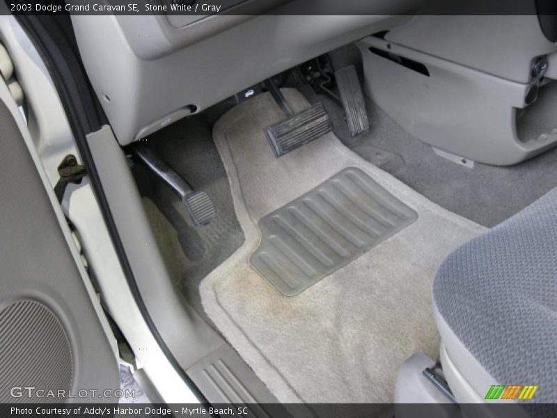 Stone White / Gray 2003 Dodge Grand Caravan SE