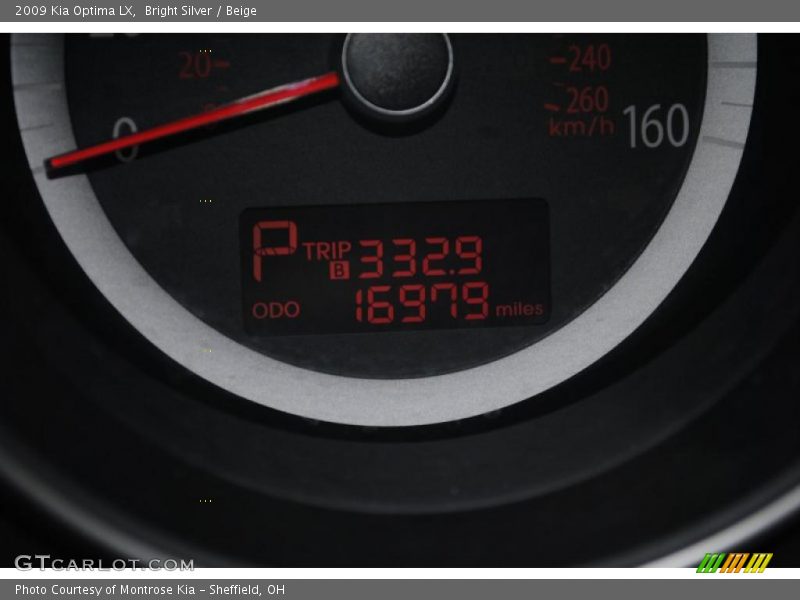 Bright Silver / Beige 2009 Kia Optima LX