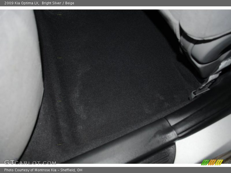 Bright Silver / Beige 2009 Kia Optima LX