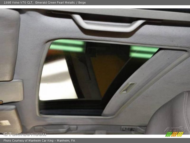 Emerald Green Pearl Metallic / Beige 1998 Volvo V70 GLT