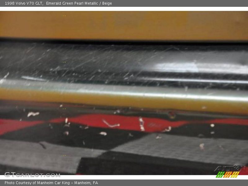 Emerald Green Pearl Metallic / Beige 1998 Volvo V70 GLT