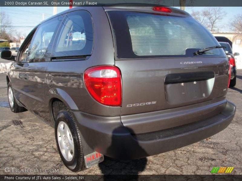 Onyx Green Pearl / Taupe 2003 Dodge Caravan SE