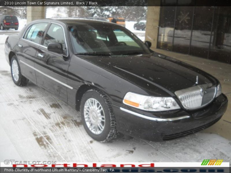 Black / Black 2010 Lincoln Town Car Signature Limited