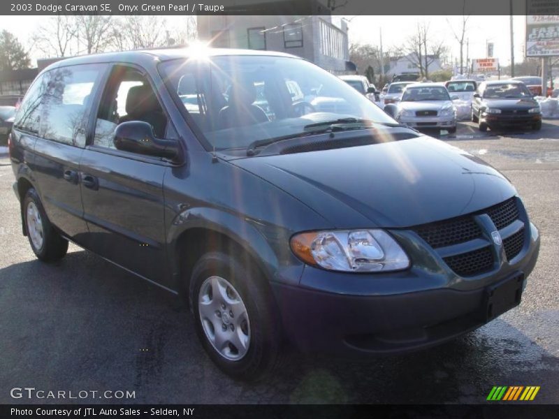 Onyx Green Pearl / Taupe 2003 Dodge Caravan SE