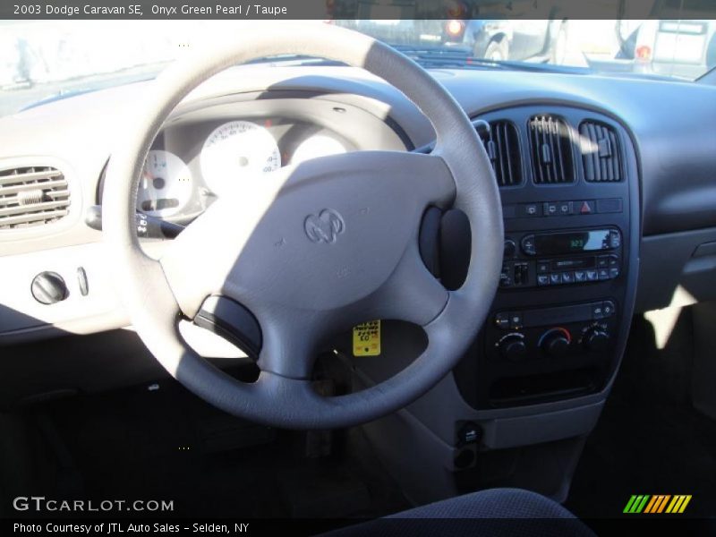 Onyx Green Pearl / Taupe 2003 Dodge Caravan SE