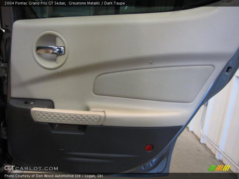 Greystone Metallic / Dark Taupe 2004 Pontiac Grand Prix GT Sedan