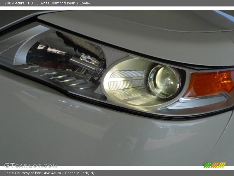 White Diamond Pearl / Ebony 2009 Acura TL 3.5
