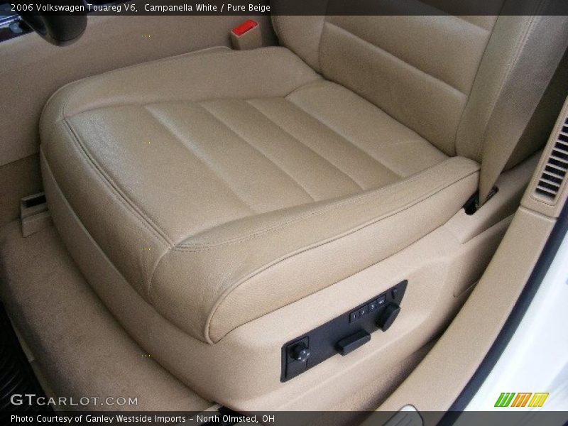Campanella White / Pure Beige 2006 Volkswagen Touareg V6