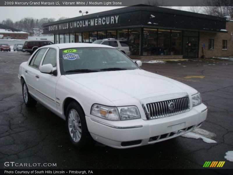 Vibrant White / Medium Light Stone 2009 Mercury Grand Marquis LS