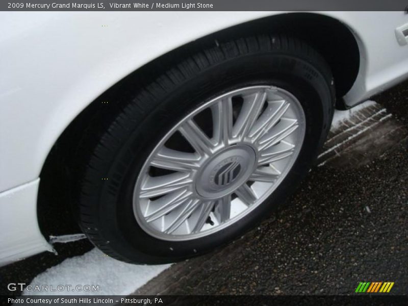Vibrant White / Medium Light Stone 2009 Mercury Grand Marquis LS