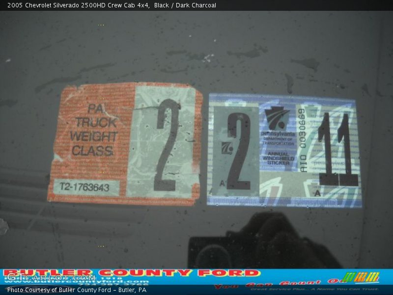 Black / Dark Charcoal 2005 Chevrolet Silverado 2500HD Crew Cab 4x4