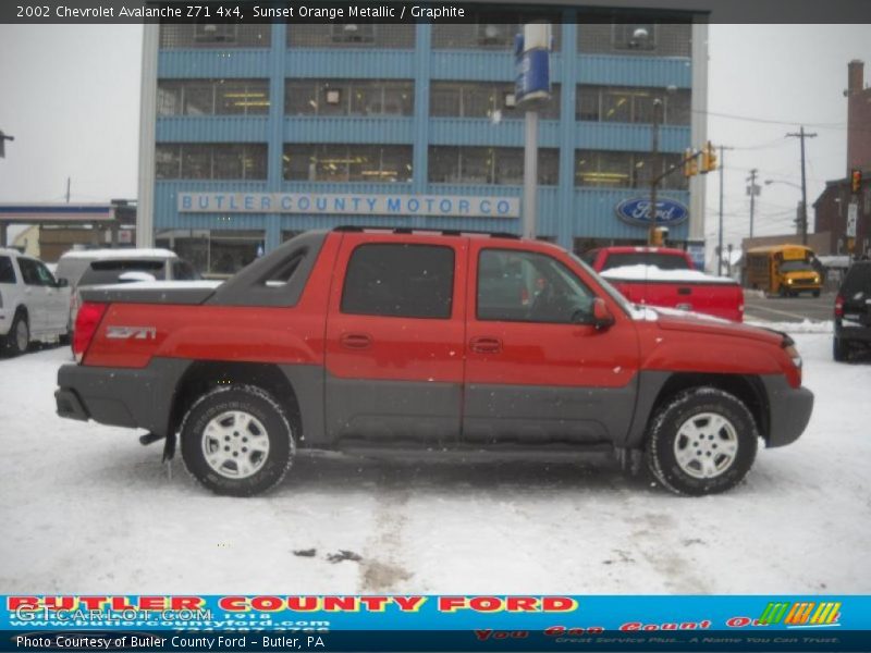 Sunset Orange Metallic / Graphite 2002 Chevrolet Avalanche Z71 4x4