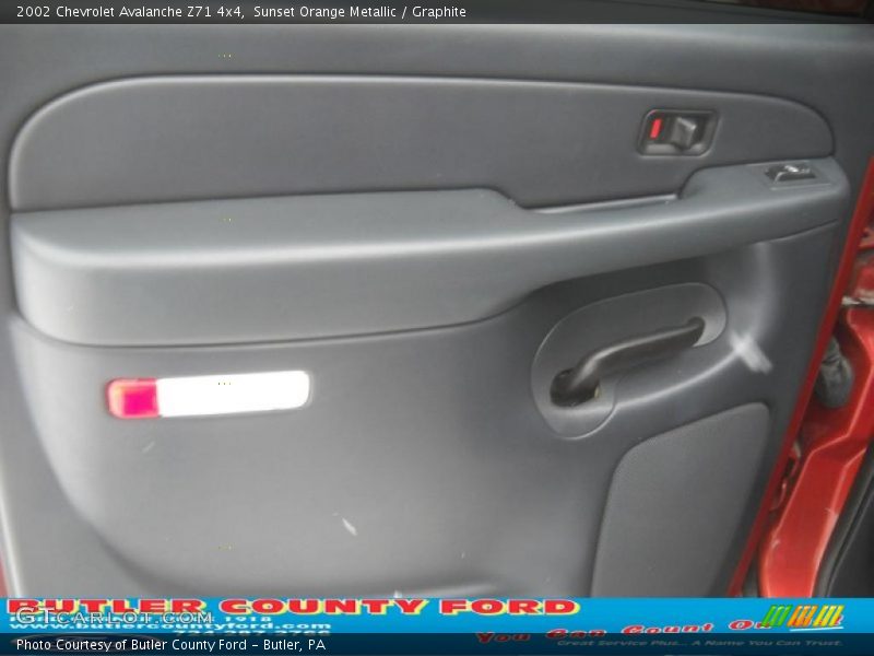 Sunset Orange Metallic / Graphite 2002 Chevrolet Avalanche Z71 4x4